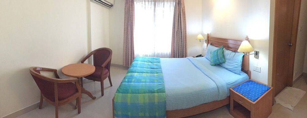 Hotel Vedanta Wake Up - Ernakulam North Station 3*