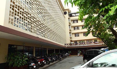 Hotel Bharat 3*