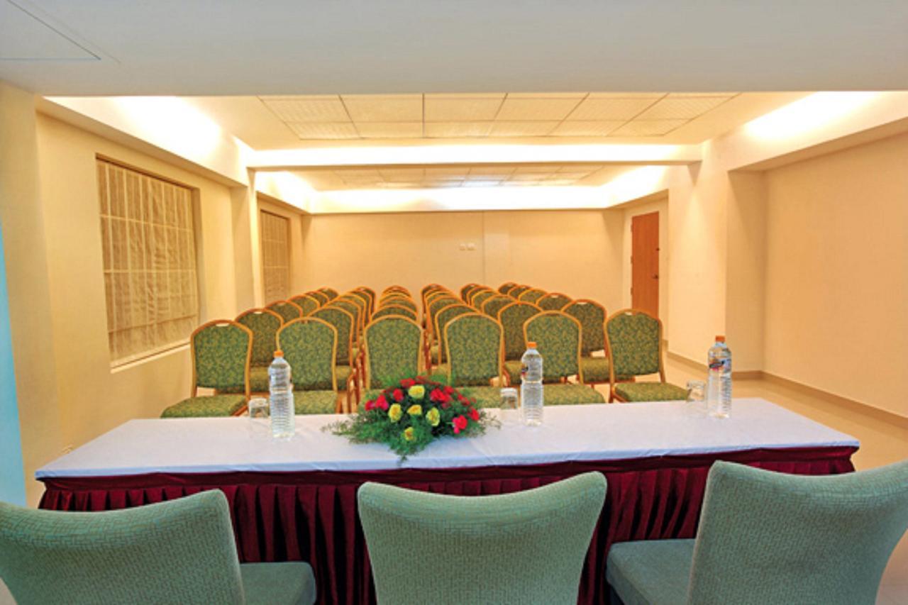 Hotel Kunnathan Residency