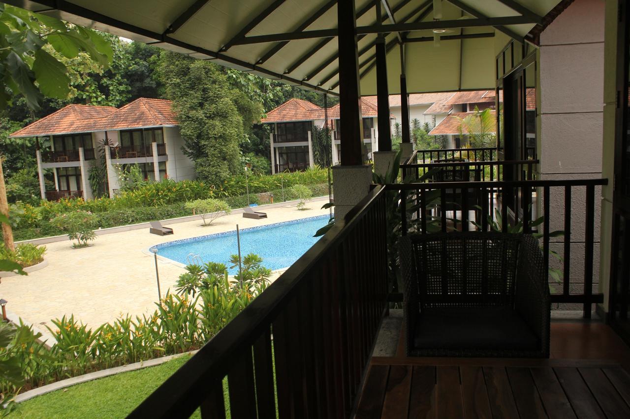 Resort Whispering Waters Cochin Kochi