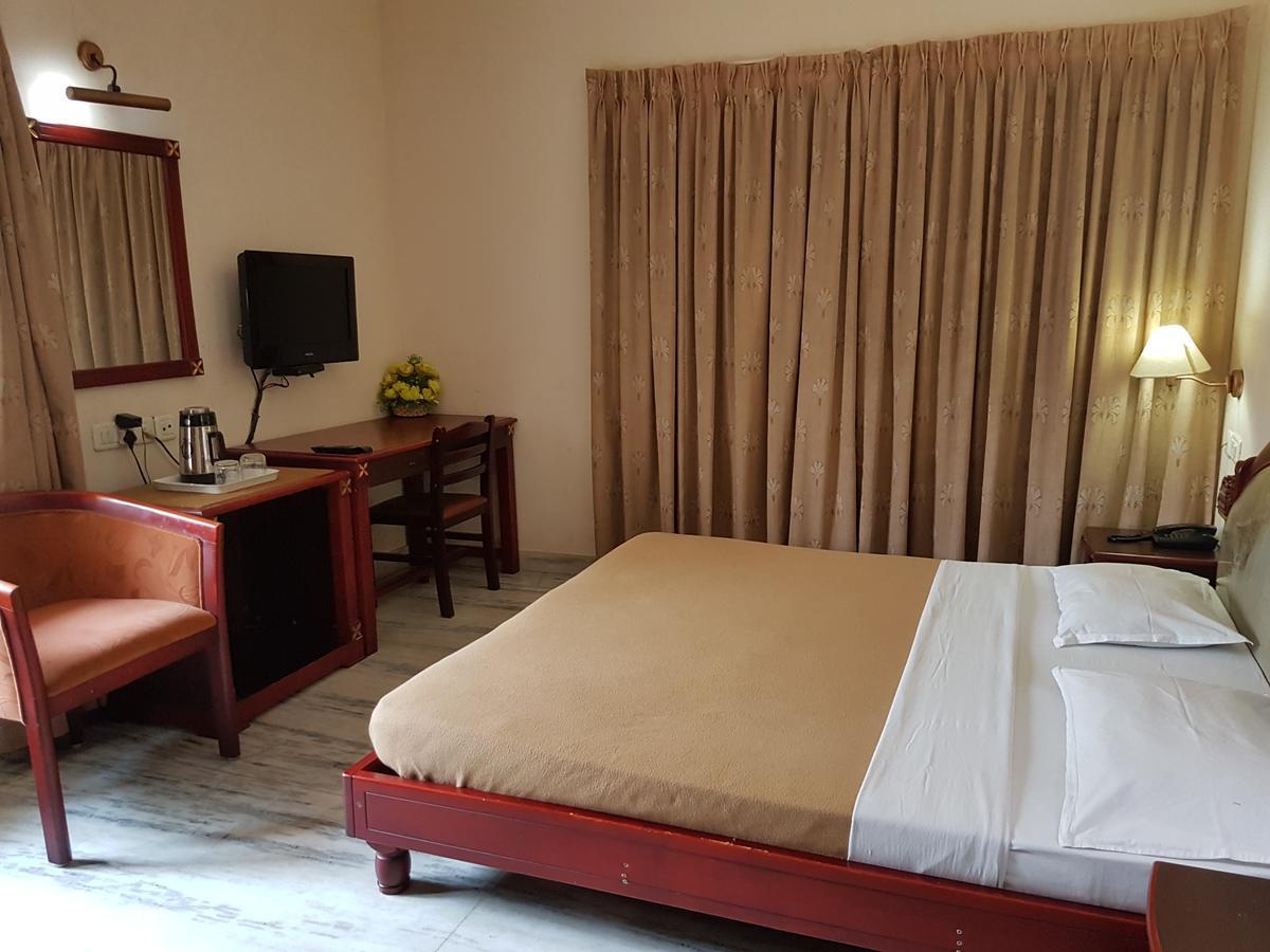 Hotel Karthika Residency