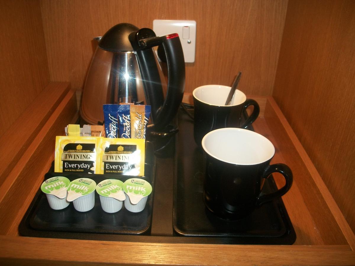 Hotel Kenz Residency Kochi