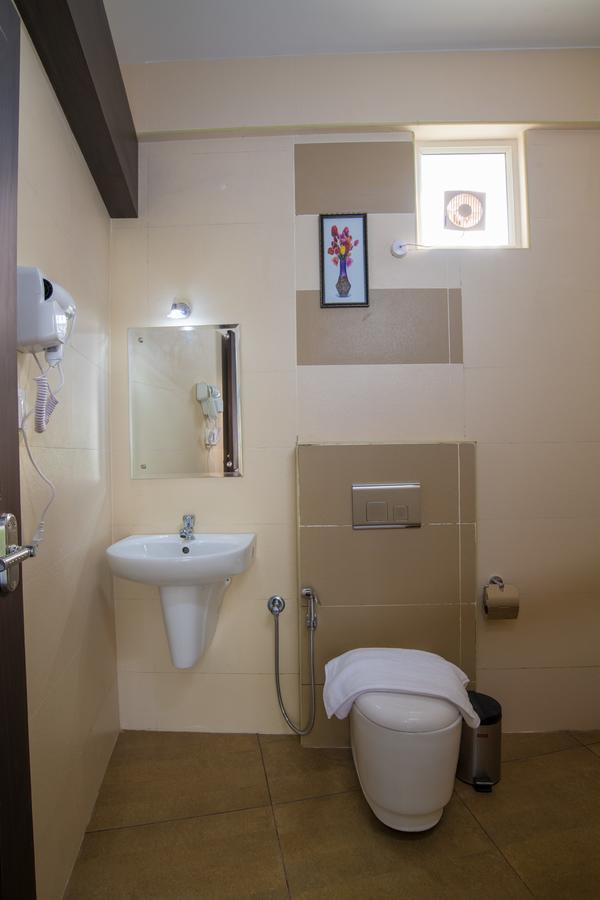 Gems 9 Airport Hotel