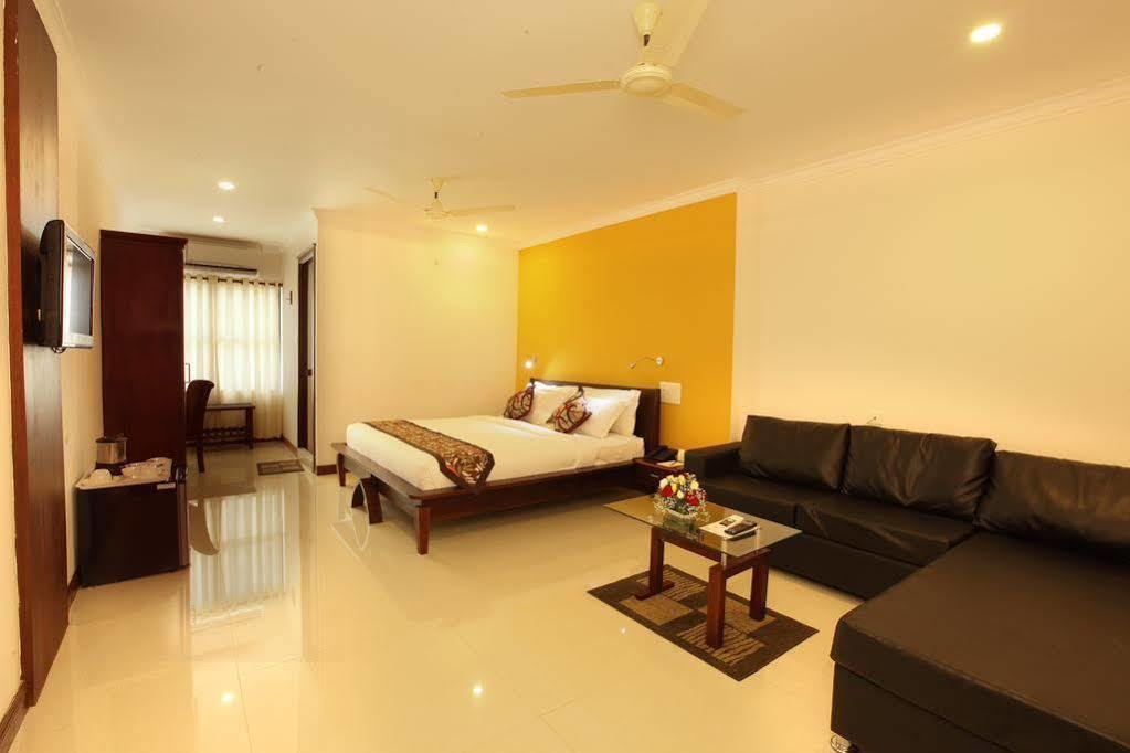 Pearl Palace Hotel 3*