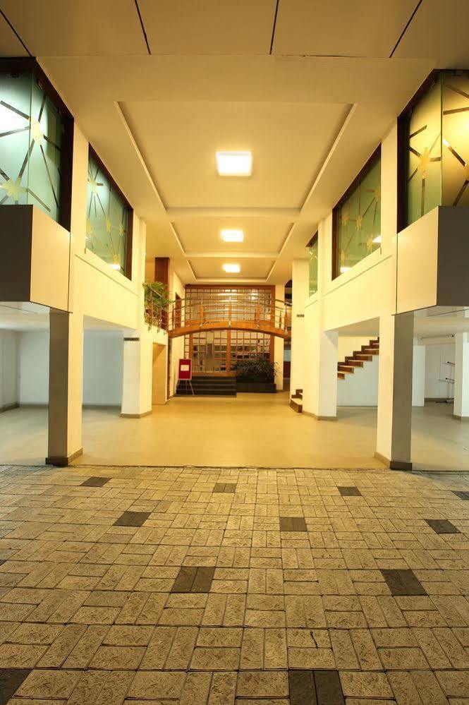 Pearl Palace Hotel 3*