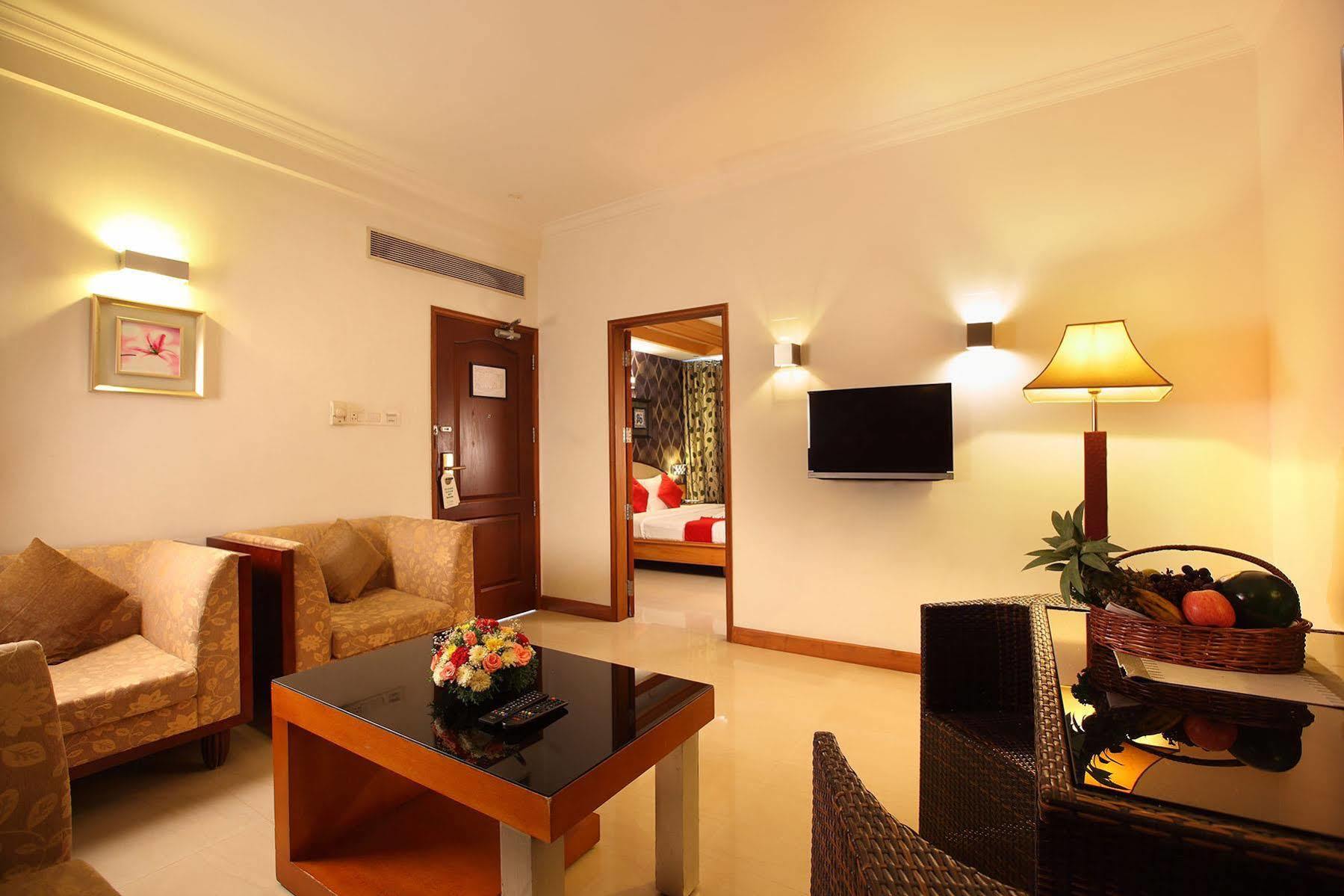 Hotel Park Residency, Kakkanad 4*