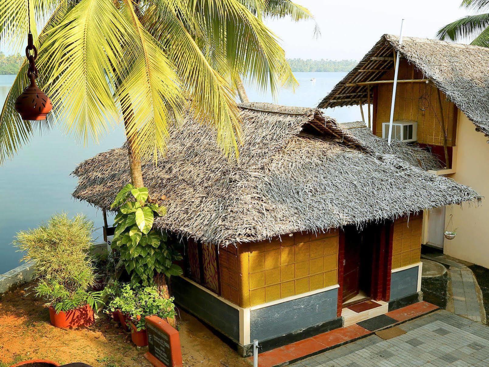 Kadalkkara Lake Kochi