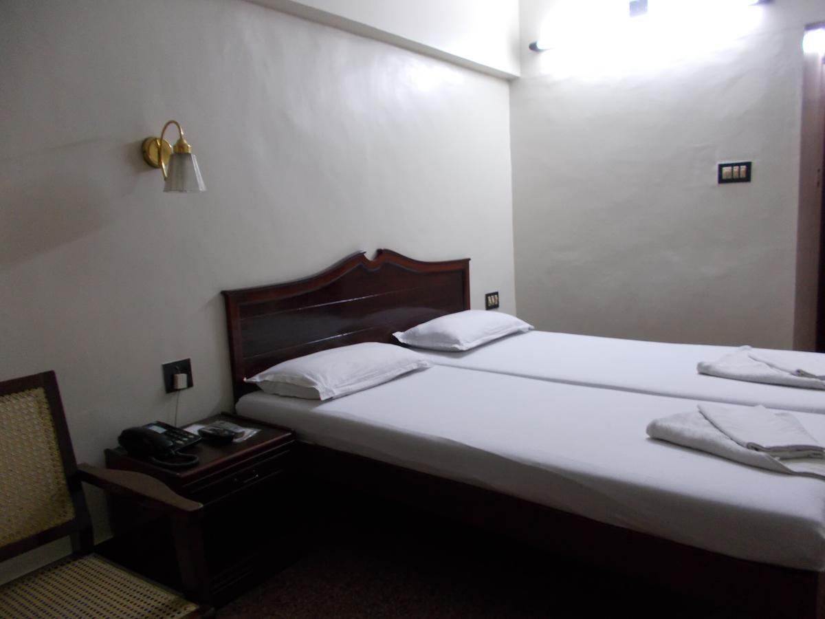 Hotel Biju's Tourist Kochi