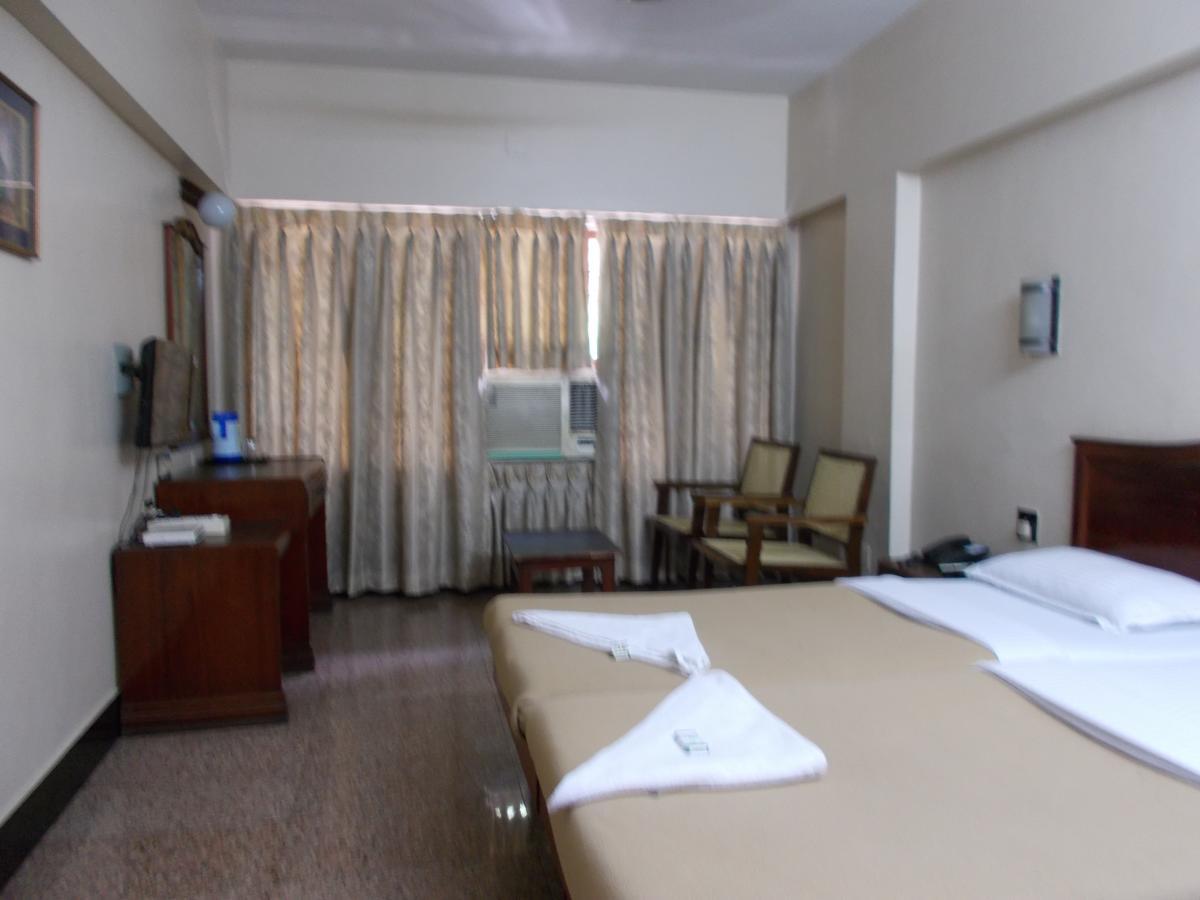 Hotel Biju's Tourist *