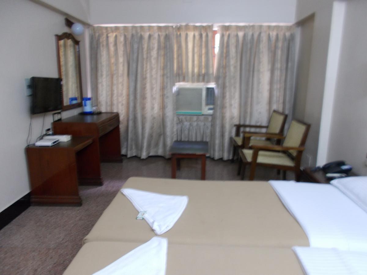Hotel Biju's Tourist *