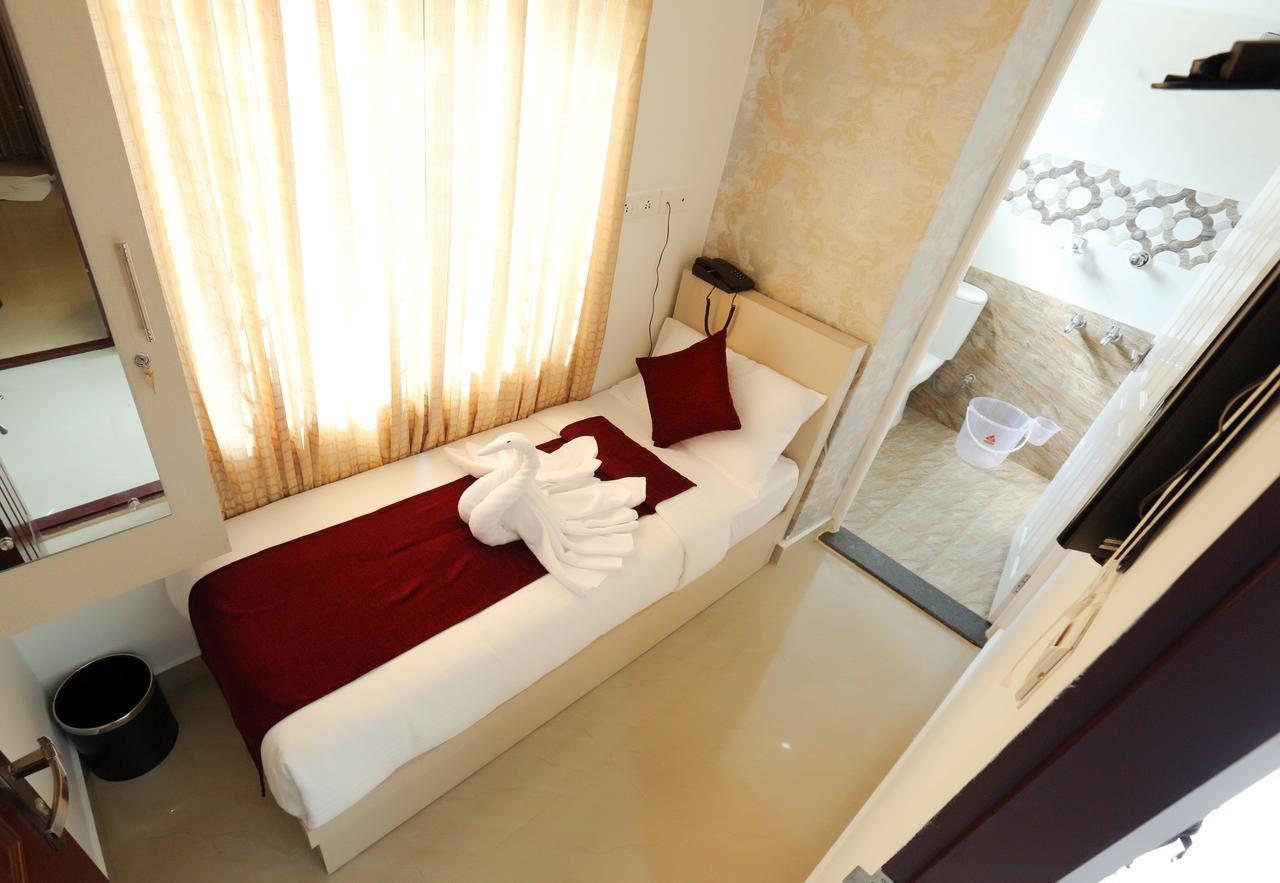 Hotel Swarna Residency Kochi