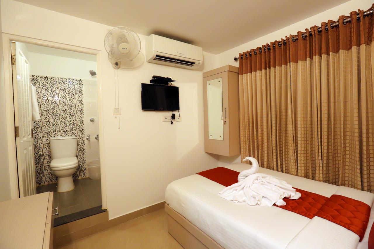 Hotel Swarna Residency 3*