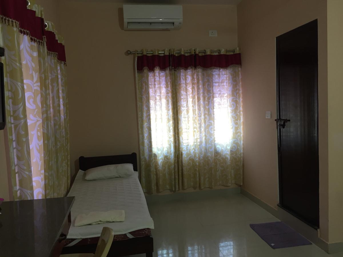 Mega Tourist Palarivattom Hotel 2*