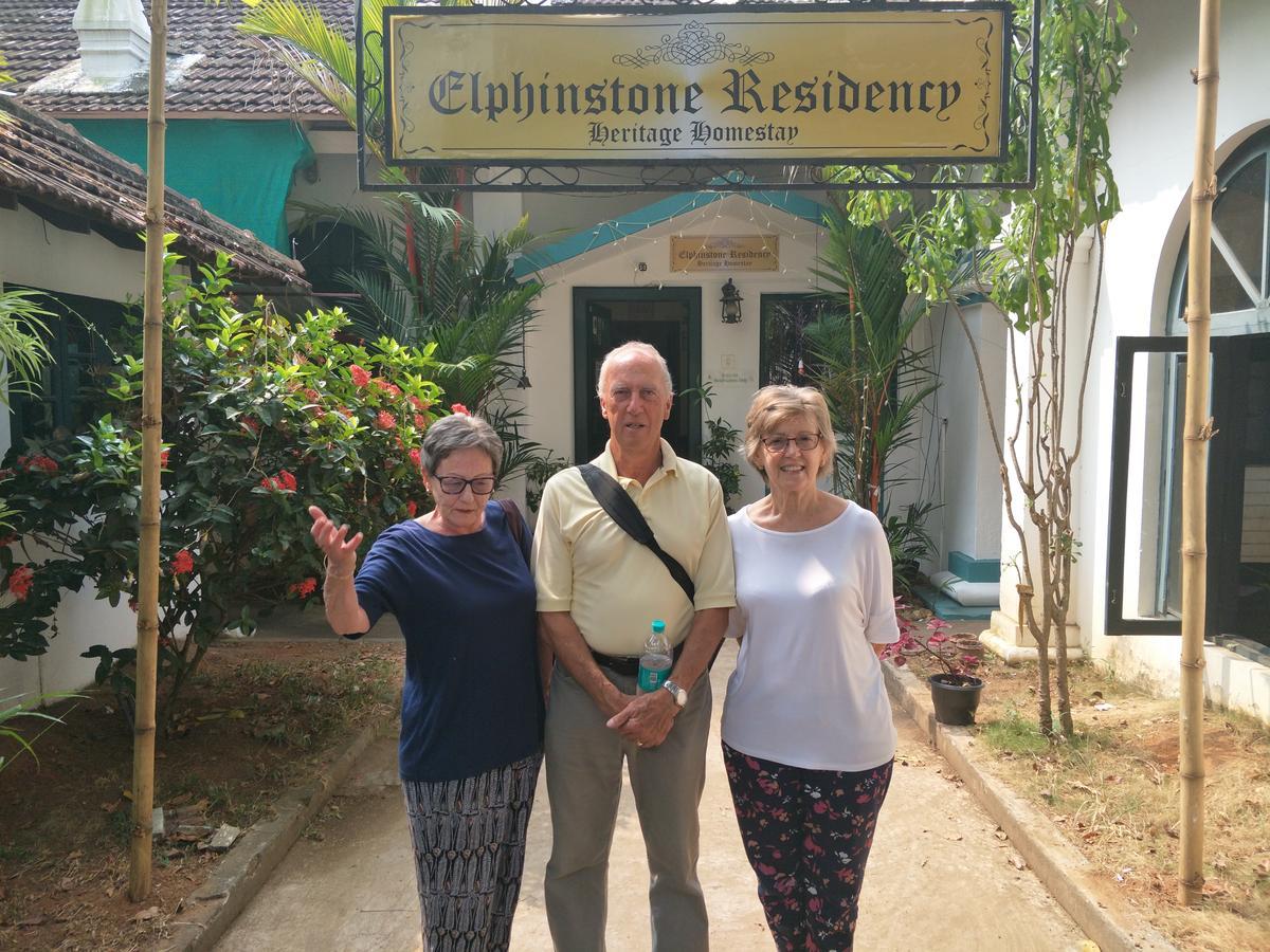 Bed & Breakfast Elphinstone Residency