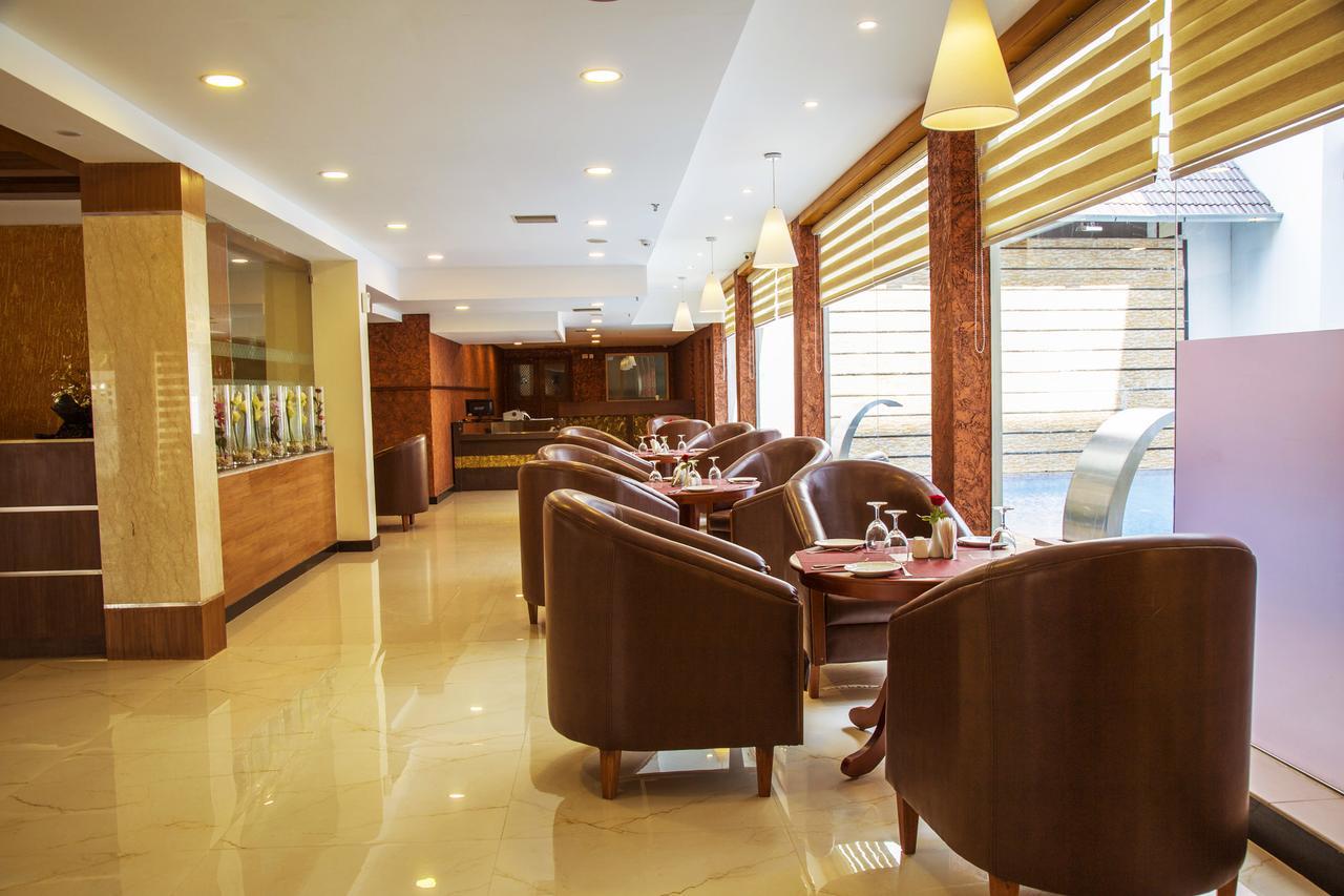 Hill Palace Hotel & Spa Hotel
