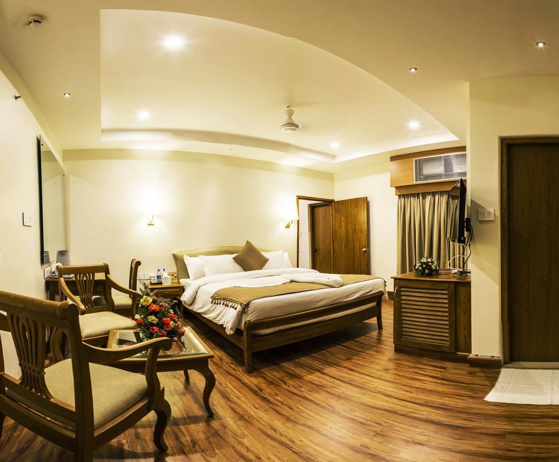 Hotel Hill Palace Hotel & Spa