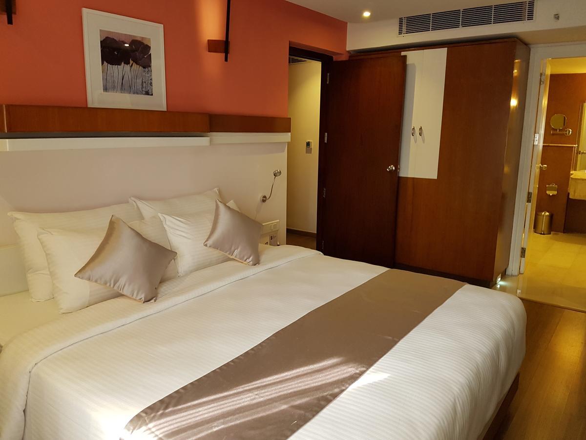 Hotel The Blooms Cochin Kochi