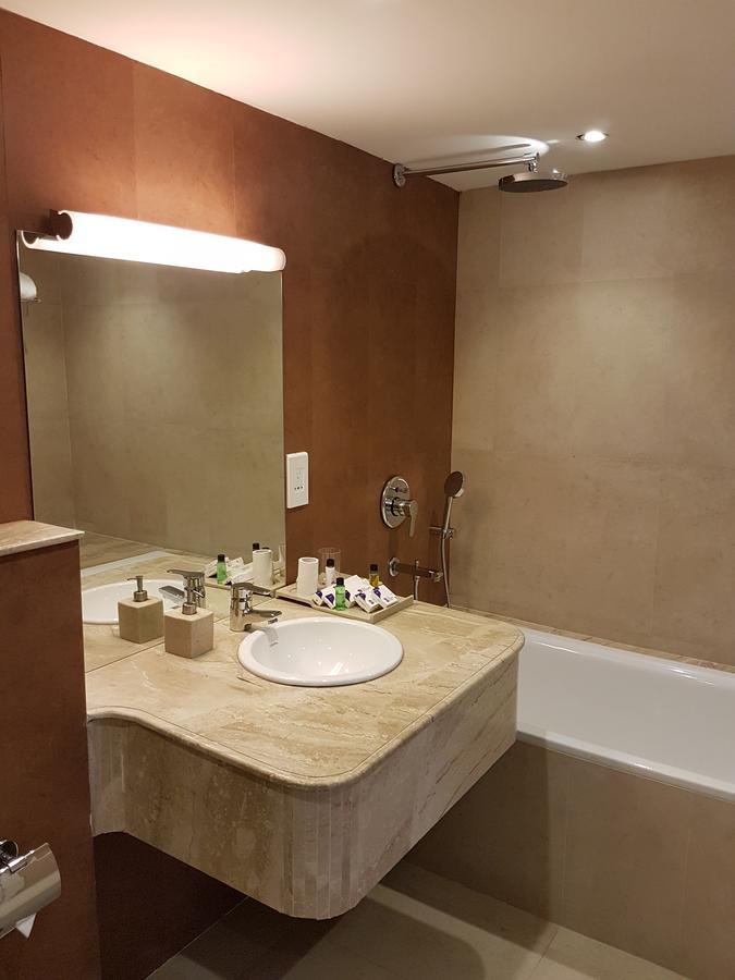 The Blooms Cochin 4*