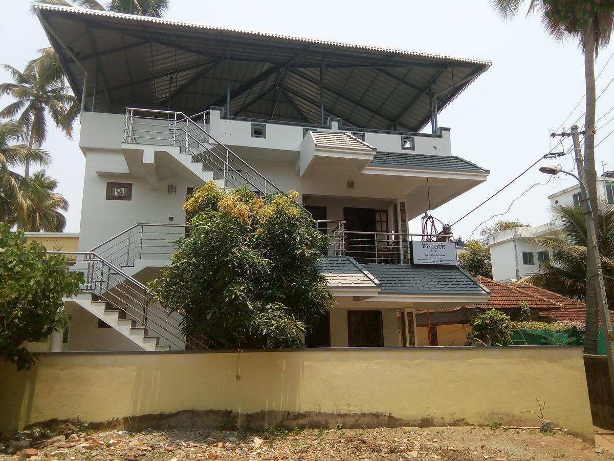 Breath Homestay Inn