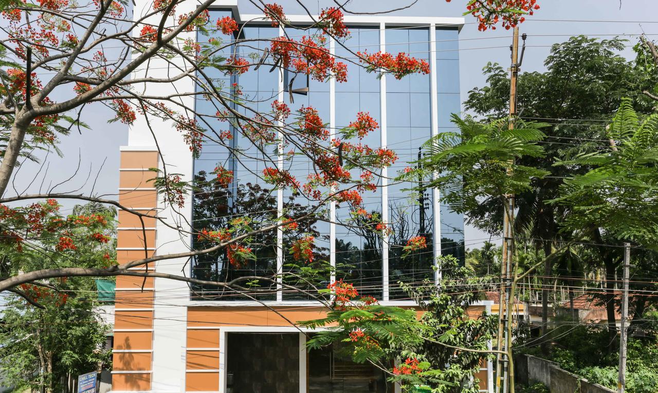 Treebo Trend Cmks Gulmohar Hotel 3*