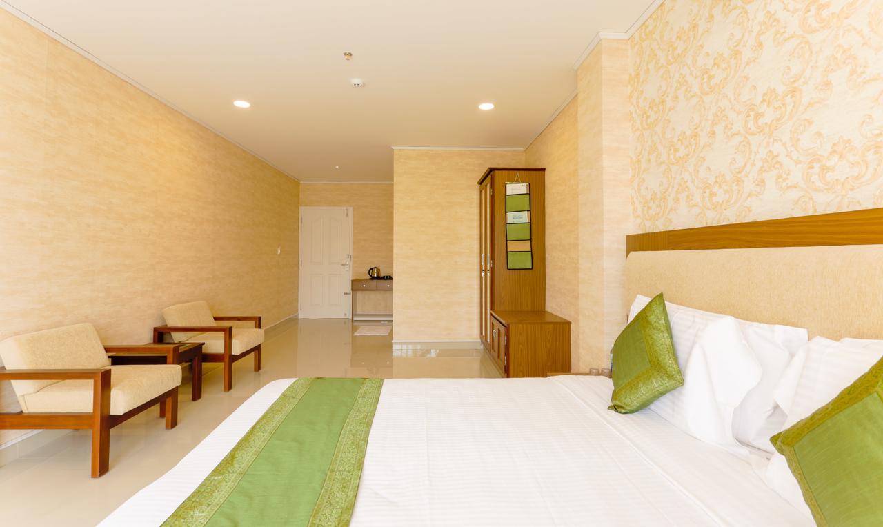 Hotel Heaven Gardens Kochi