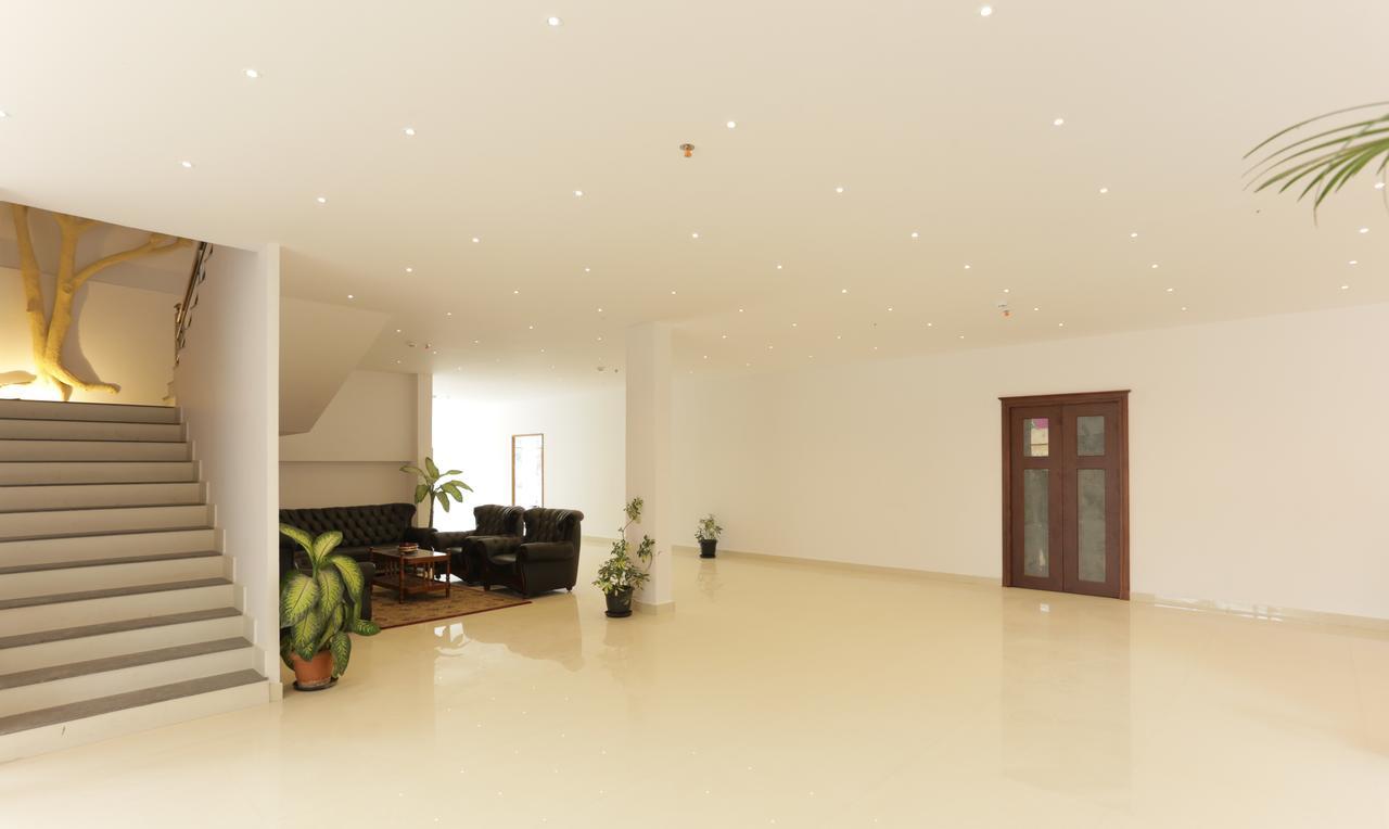 Heaven Gardens Hotel Kochi