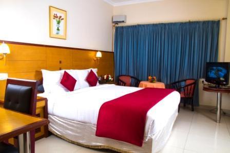 Saastower Hotel 3*