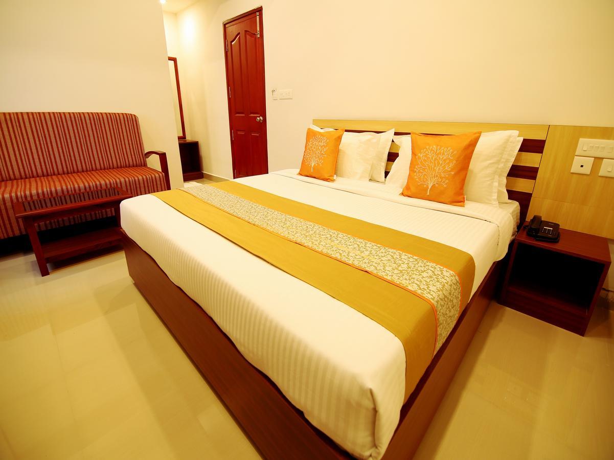 Oyo 3283 Puthens Capitol Hotel 3*