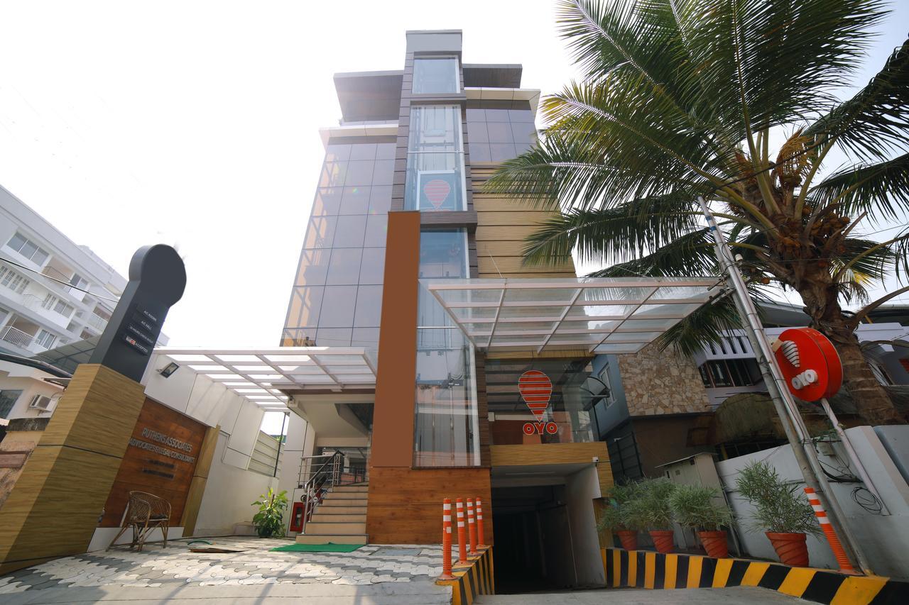 Oyo 3283 Puthens Capitol Hotel 3*
