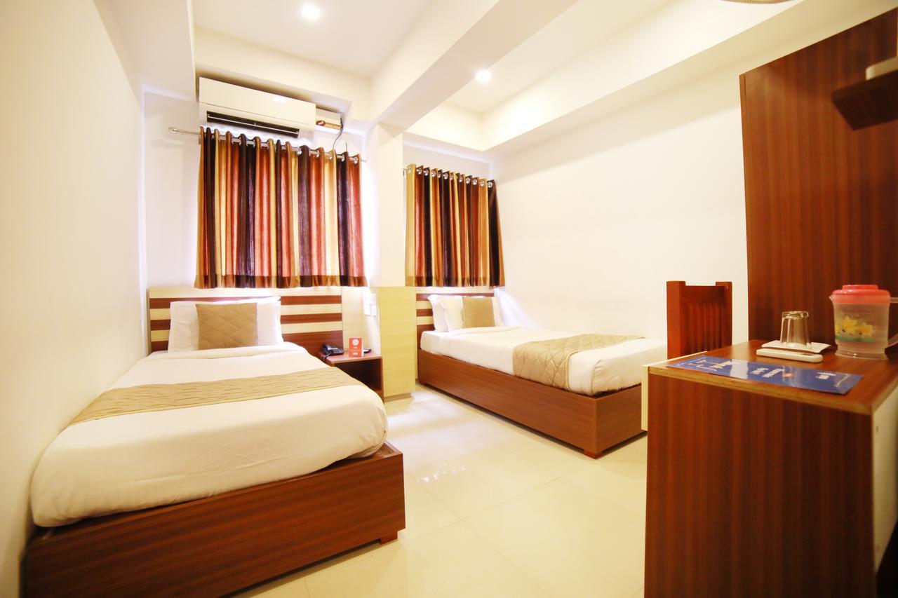 Oyo 3283 Puthens Capitol Hotel Kochi