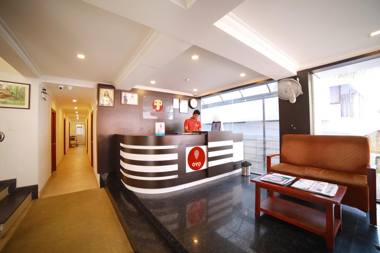 Hotel Oyo 3283 Puthens Capitol