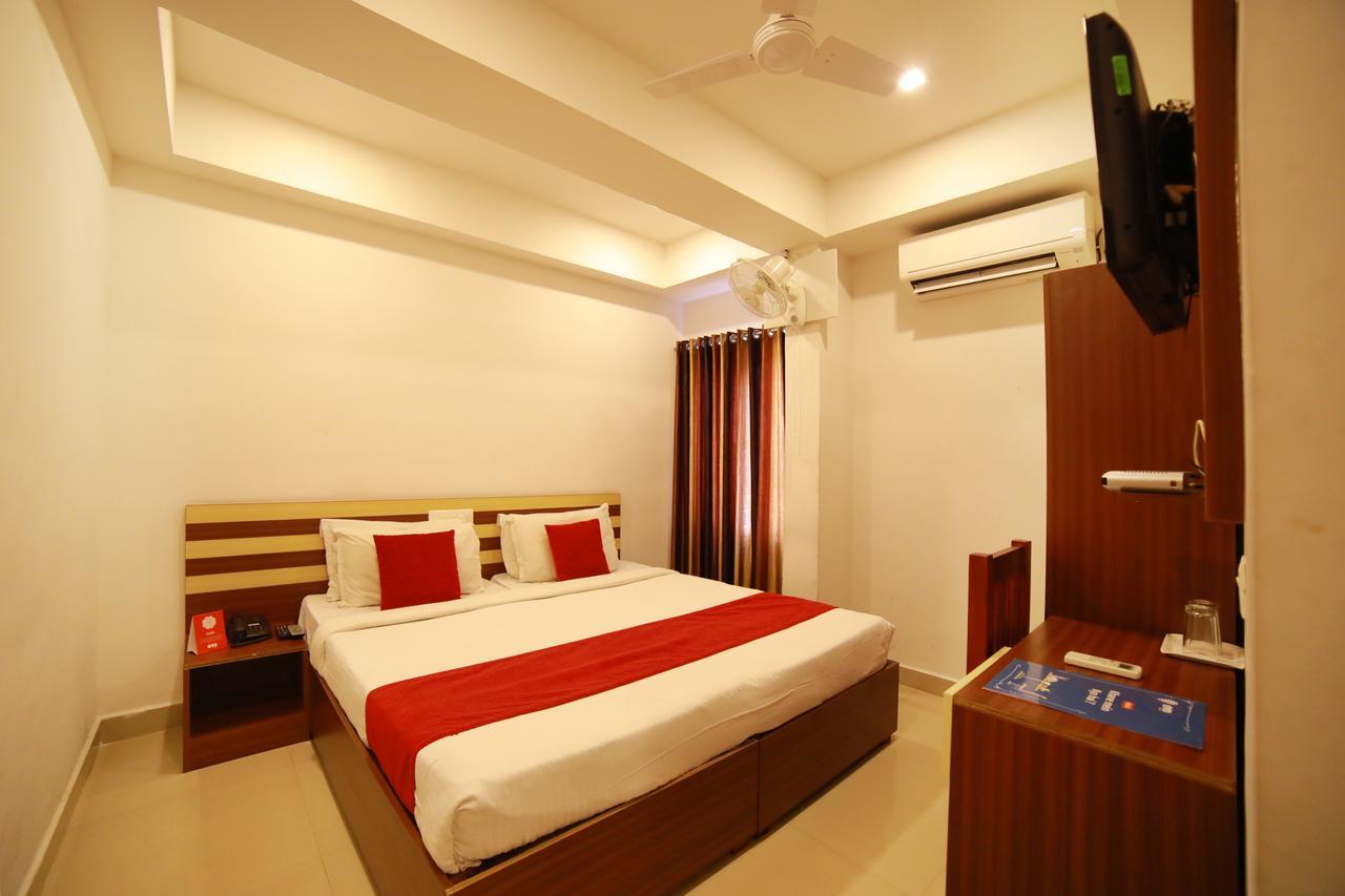 Hotel Oyo 3283 Puthens Capitol