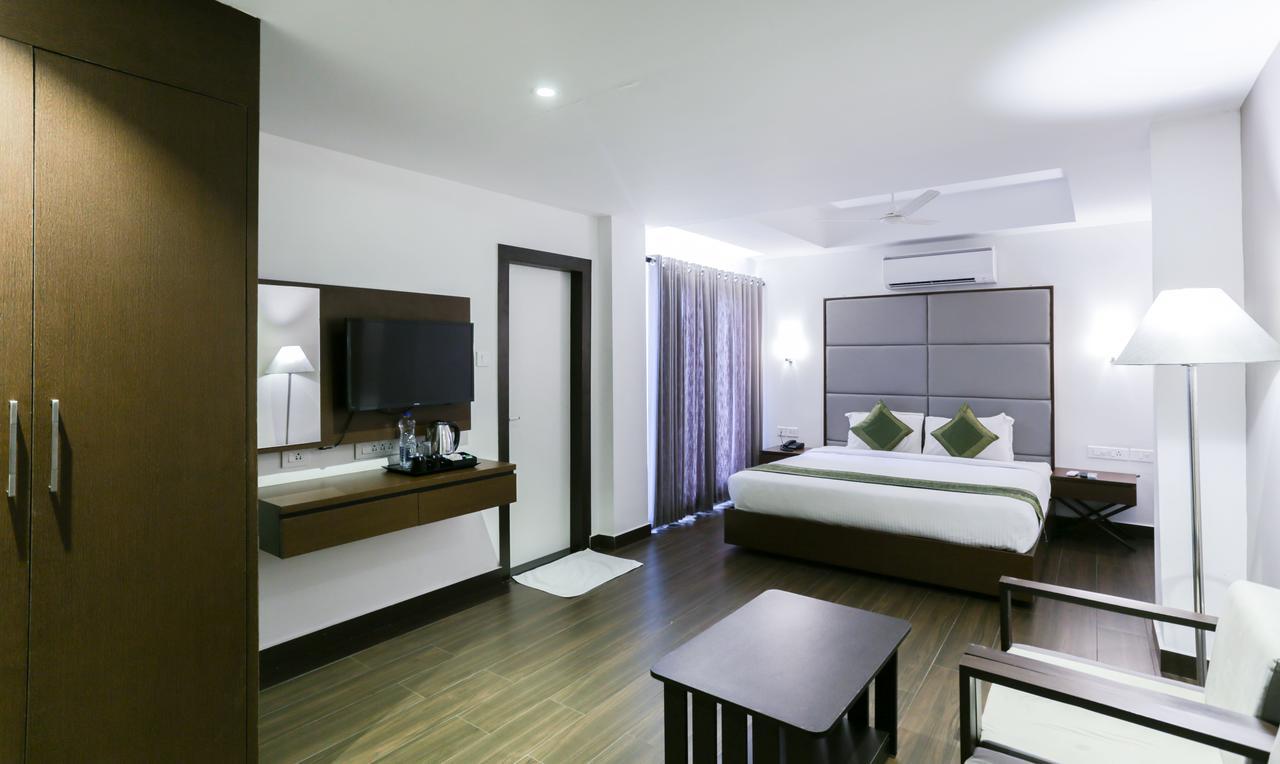 Crown Hotel Kochi