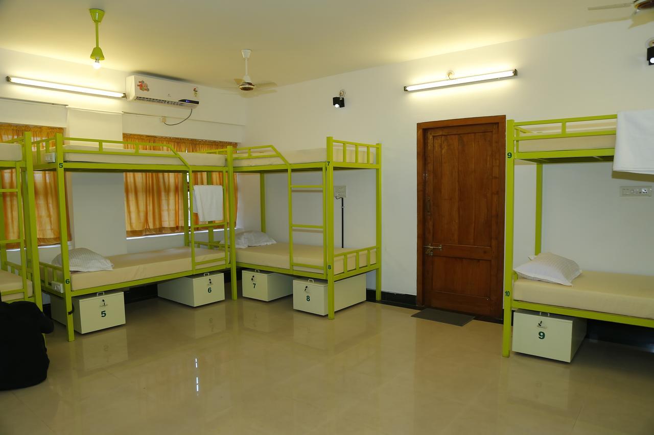 Hostel By The Sea