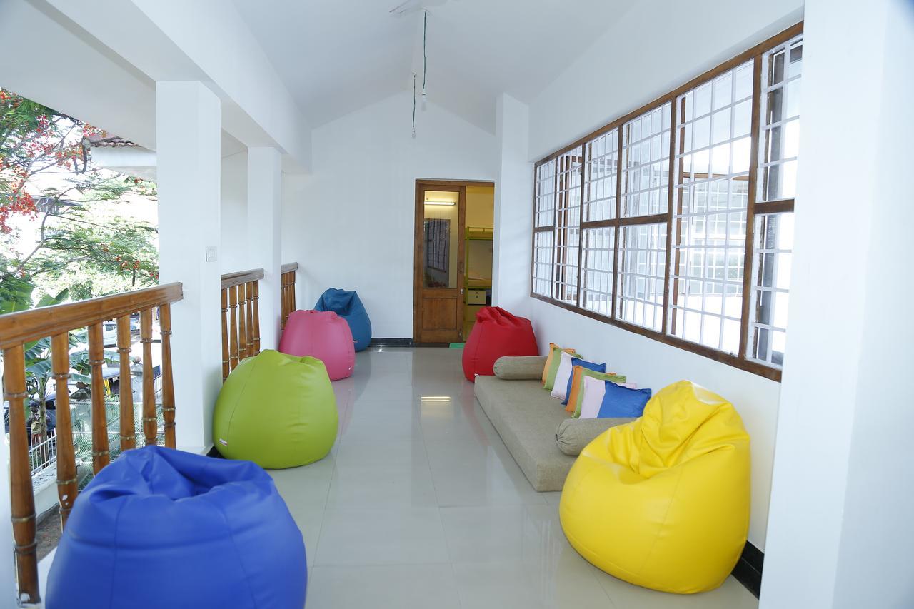 Hostel By The Sea