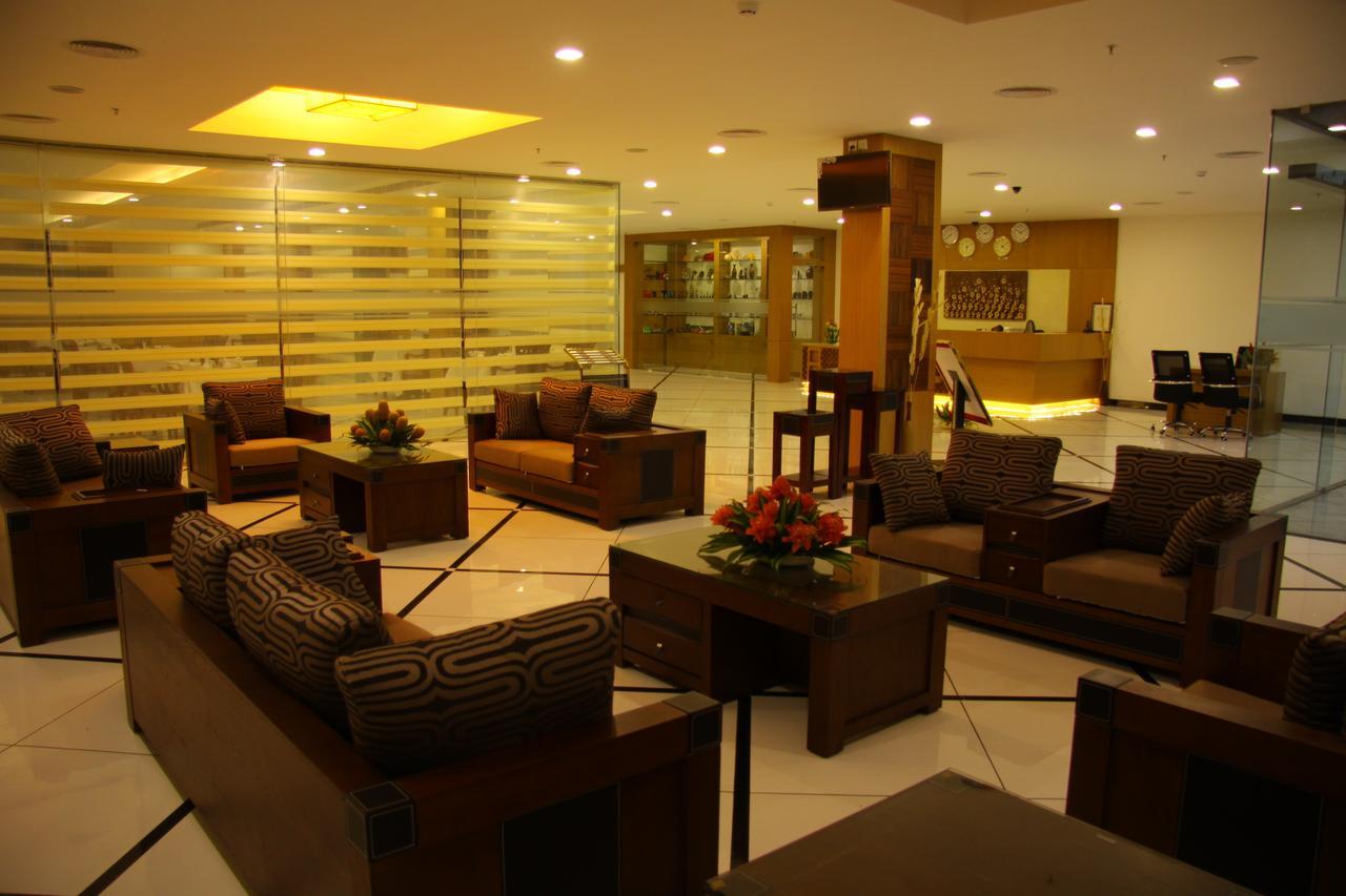 Dewland Cochin Hotel 4*