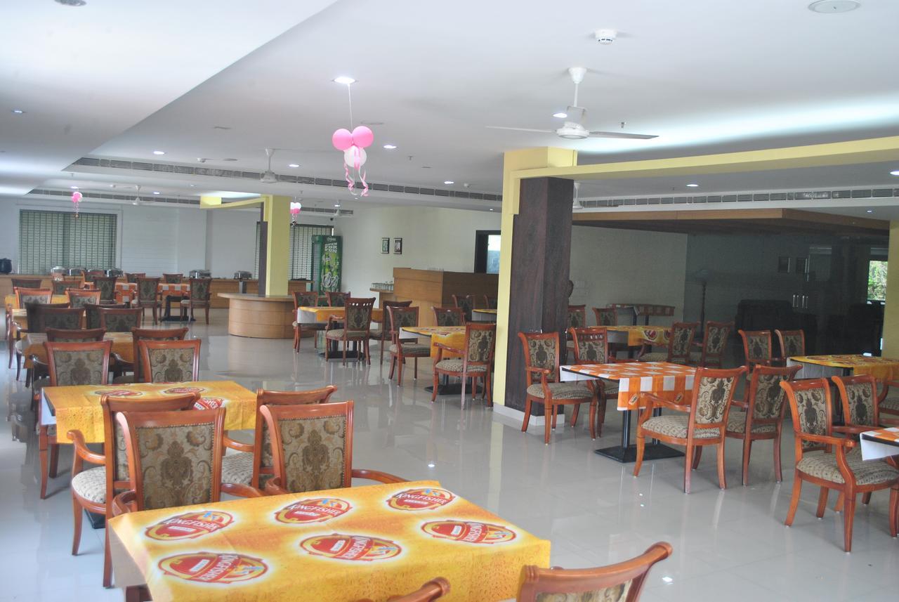 Dewland Cochin Hotel