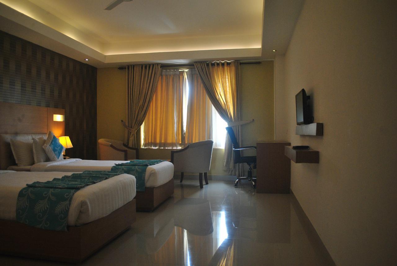 Dewland Cochin Hotel 4*