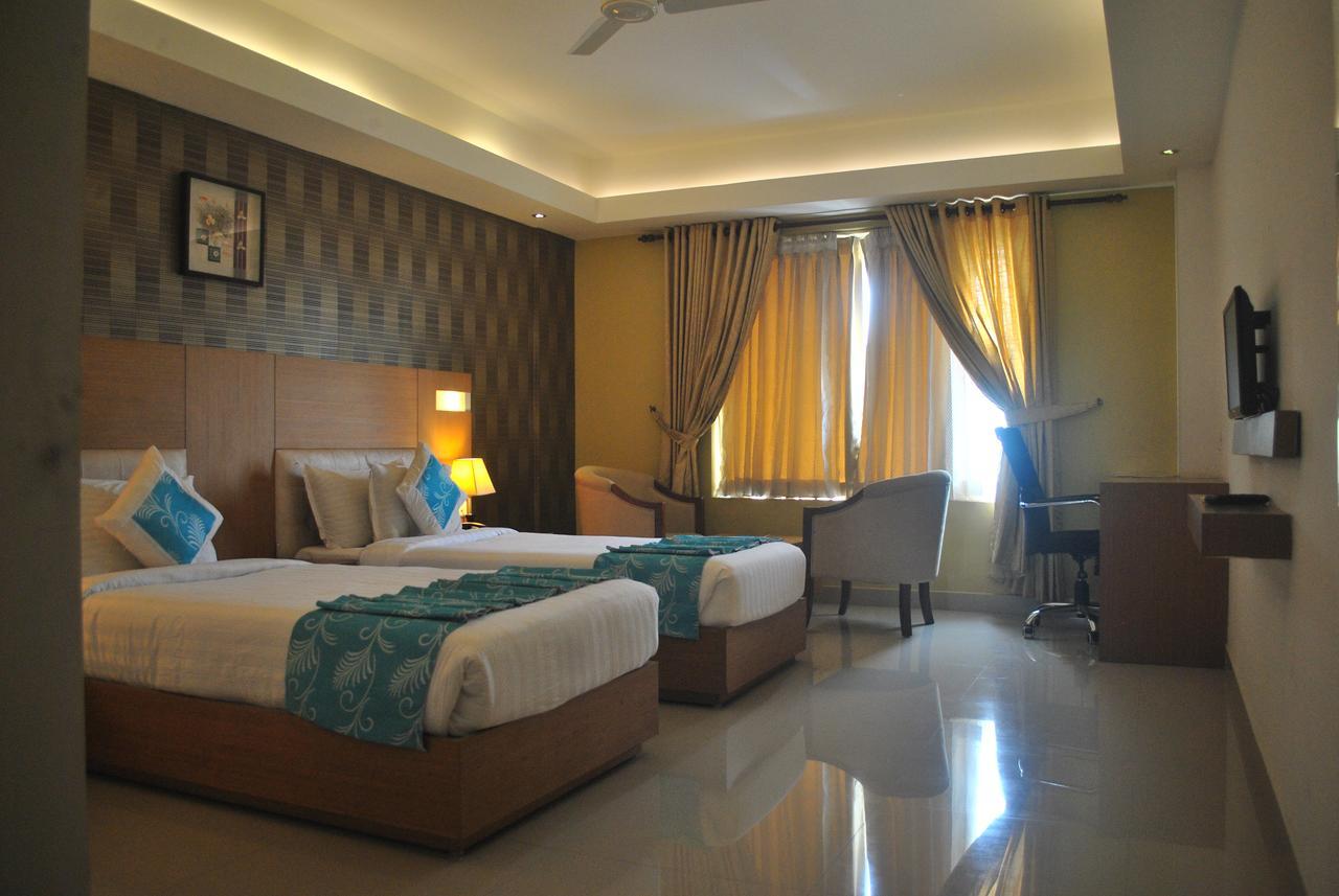 Dewland Cochin Hotel
