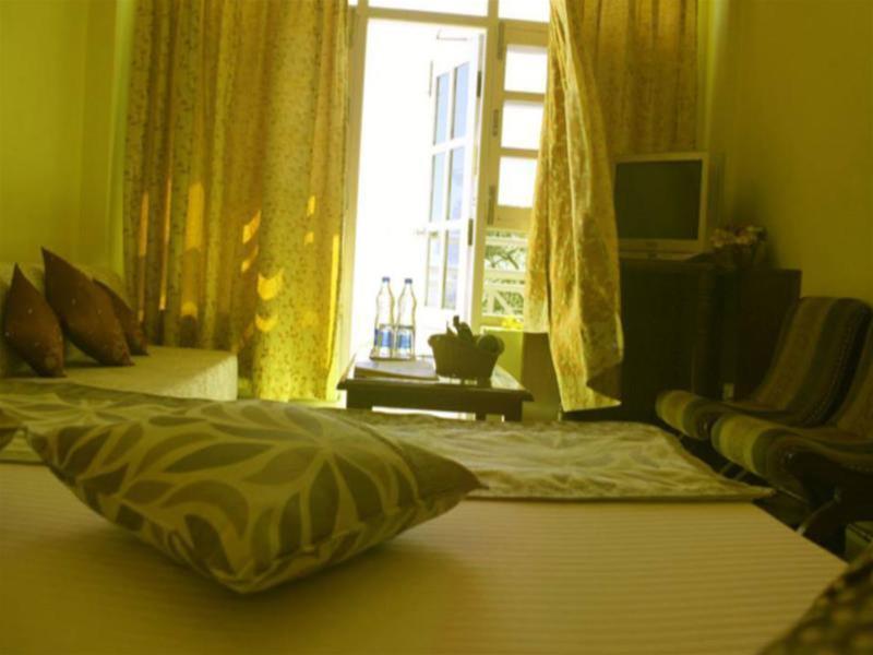 Queen Hotel Kochi