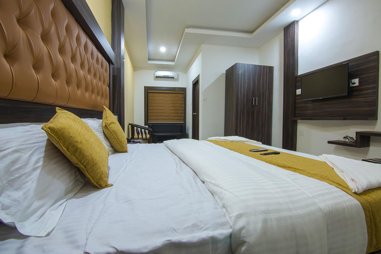 Hotel Crown Kochi