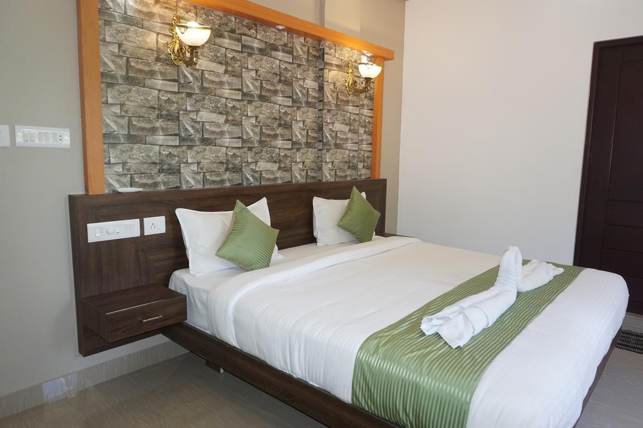 Hisham Residency