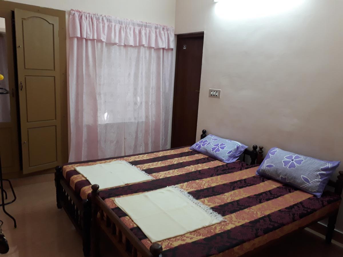 Valiyathayil Homestay Kochi