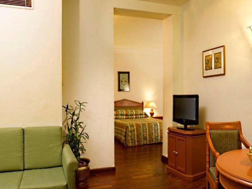 Abad Plaza 4* Kochi