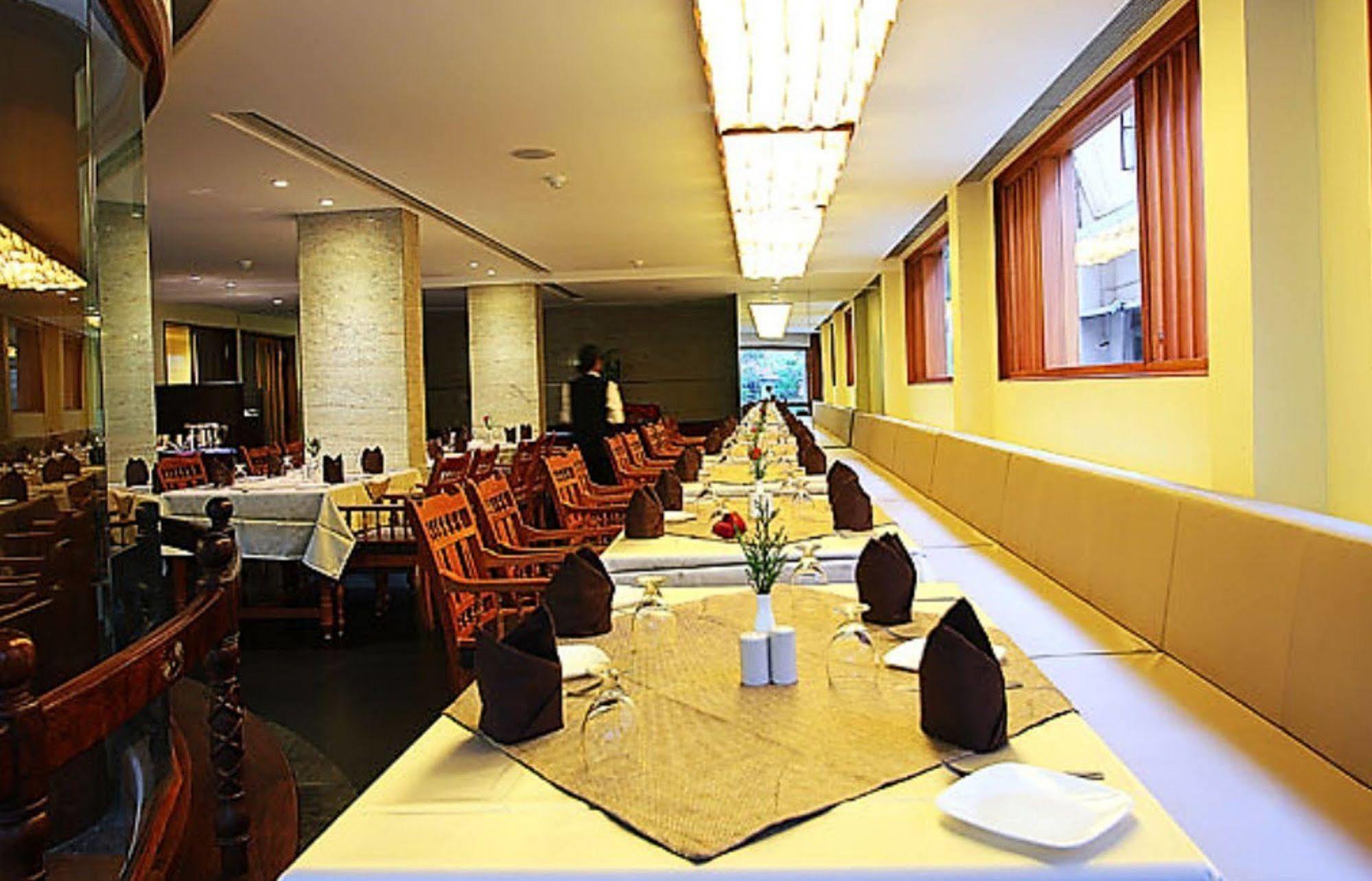 Hotel The Woods Manor Mg Road 3*