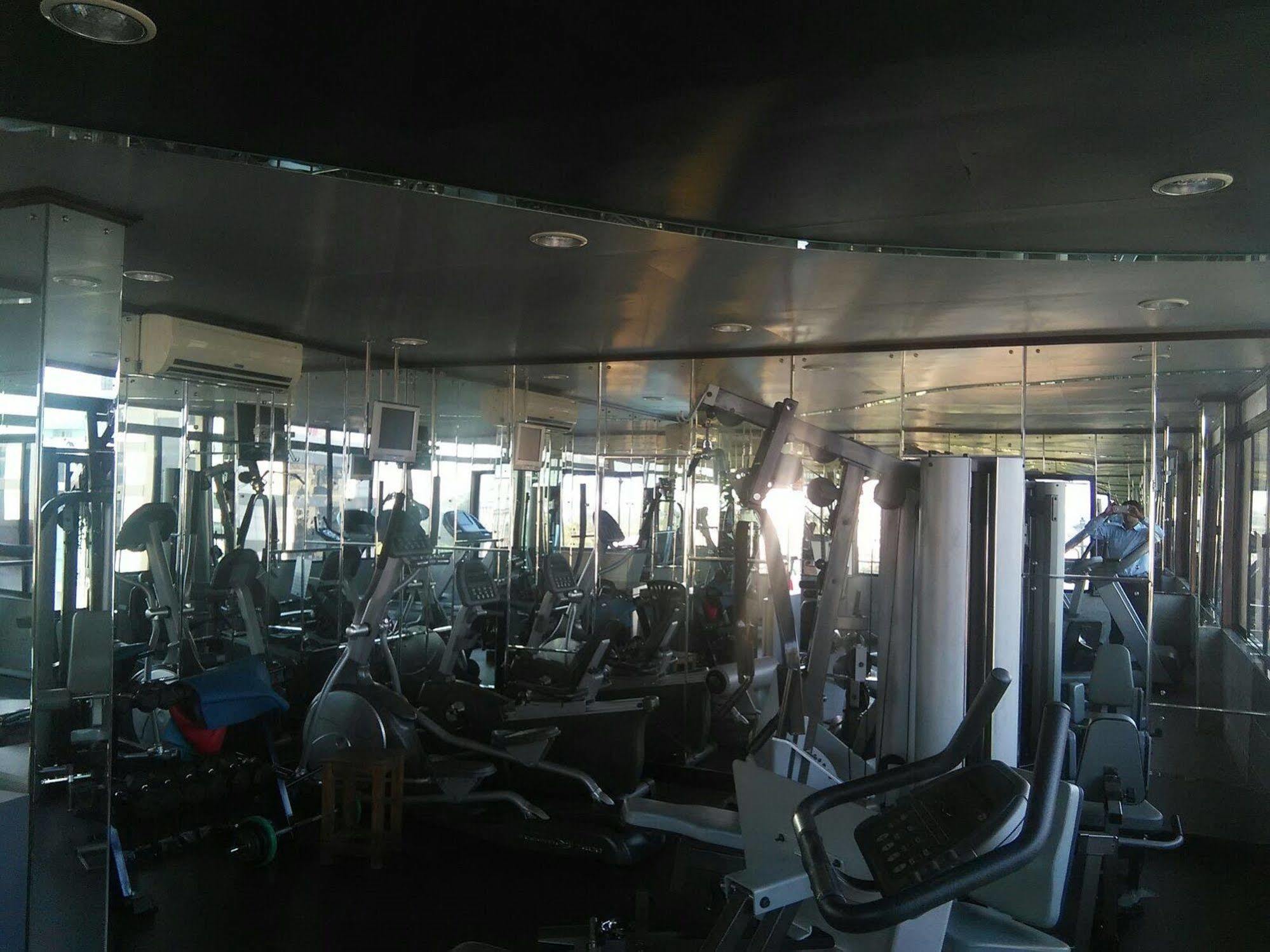 The Woods Manor Mg Road 3* Kochi
