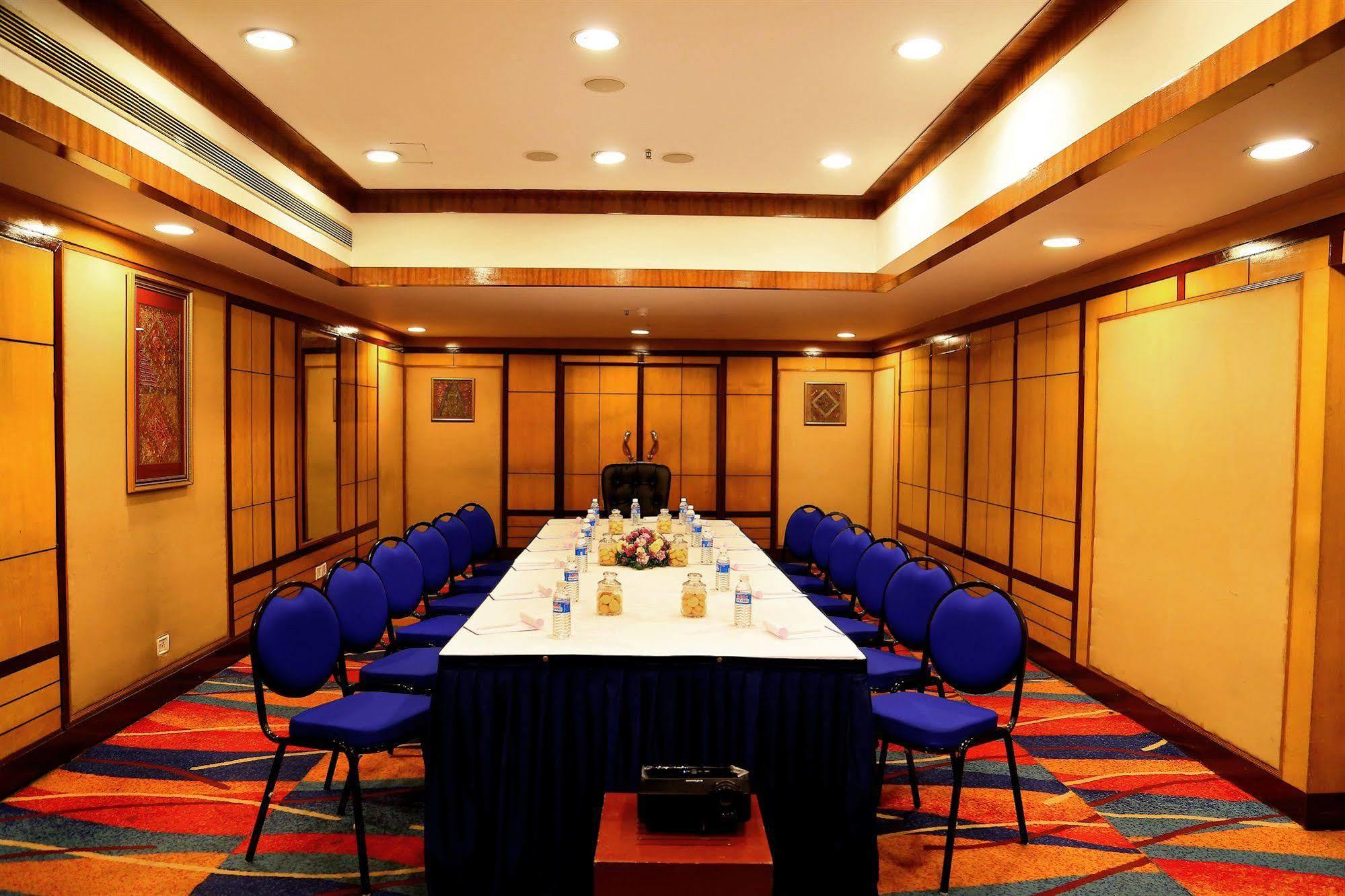 Gokulam Park & Convention Centre Hotel Kochi