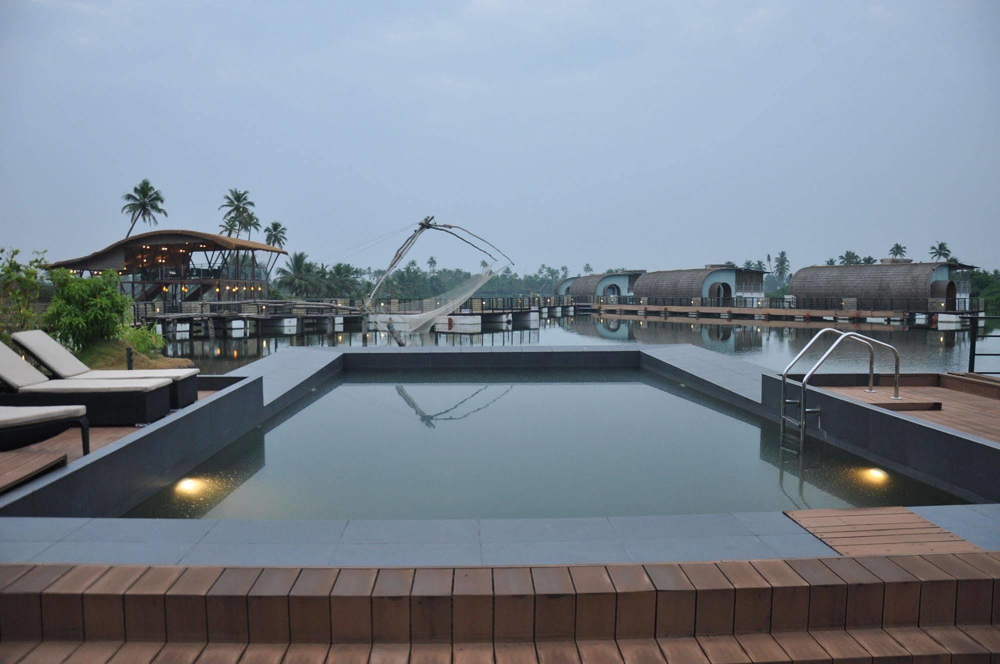 Boche Island - Kumbalangi Resort Kochi