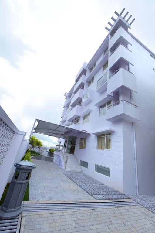 Millennium Continental 3* Kochi