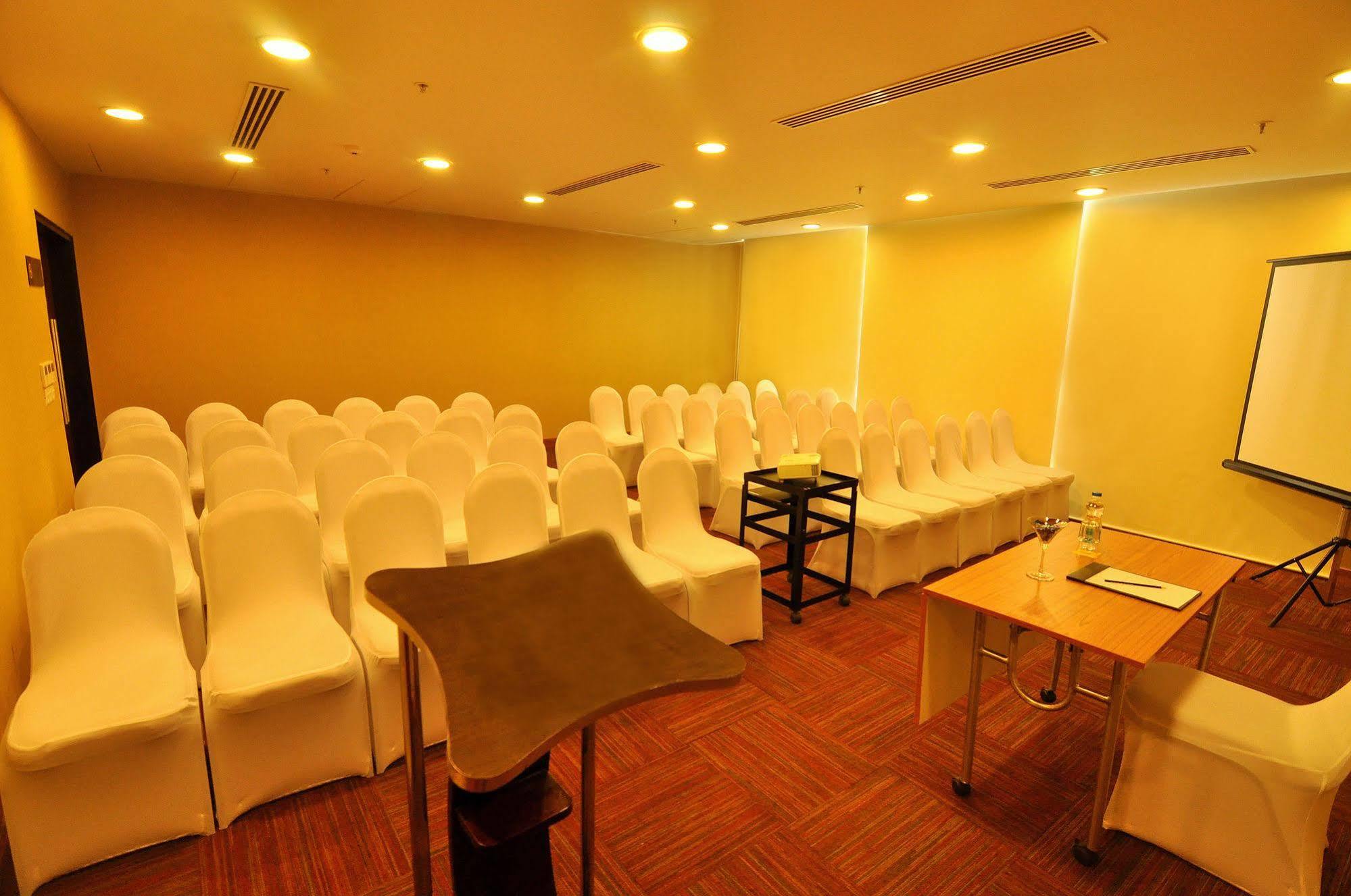 Keys Select By Lemon Tree Hotels, Kochi